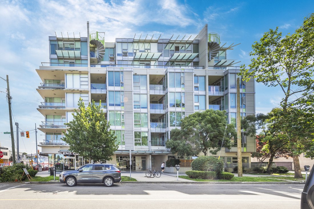 Condo in Vancouver, British Columbia, Canada 4 - 18258361