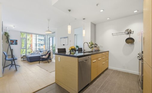 Condo in Vancouver, British Columbia, Canada 1