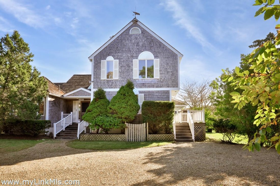 House in Oak Bluffs, Massachusetts, United States 2 - 18258478