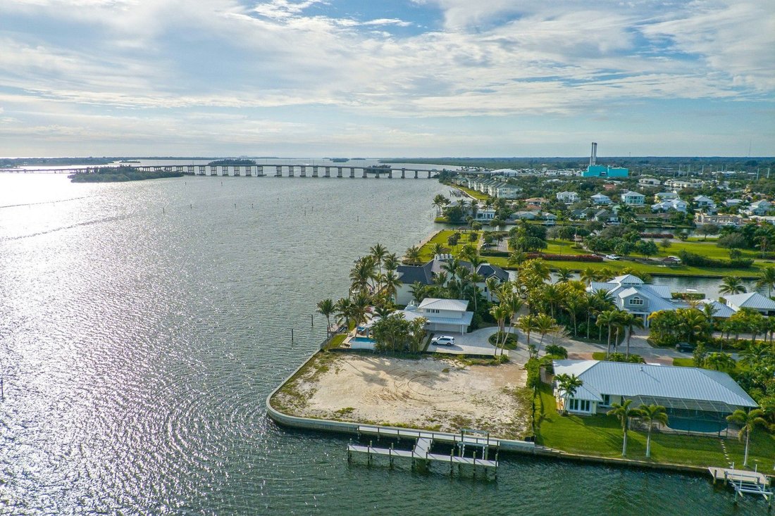 Land in Vero Beach, Florida, United States 5 - 18258365
