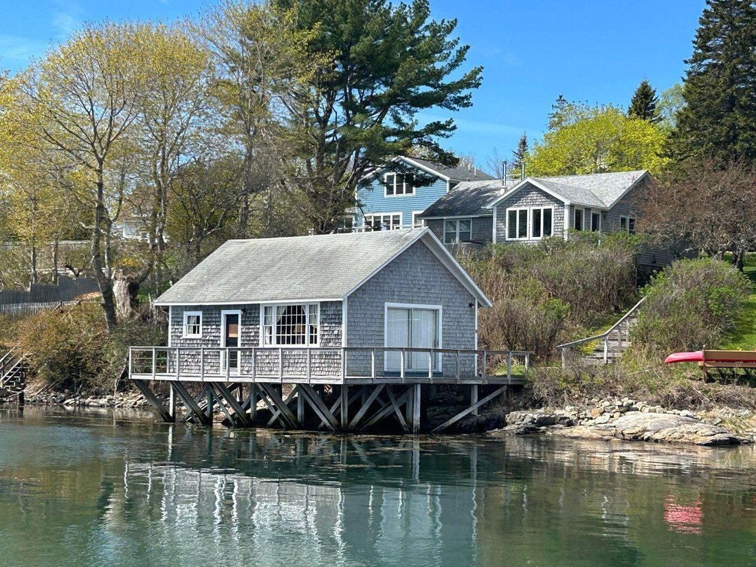 House in Tremont, Maine, United States 1 - 18258427