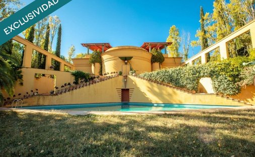Country House in la Pera, Catalonia, Spain 1