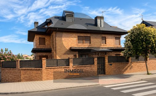 Villa in Somosaguas, Pozuelo de Alarcon, Community of Madrid 1