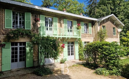 House in Asnières-sur-Oise, Ile-de-France, France 1