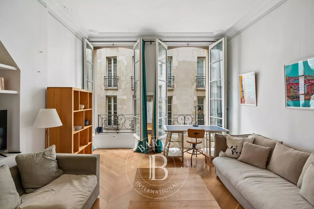 Apartment in Saint Germain des Prés, Paris 6e Arrondissement, Paris 5 - 18258682