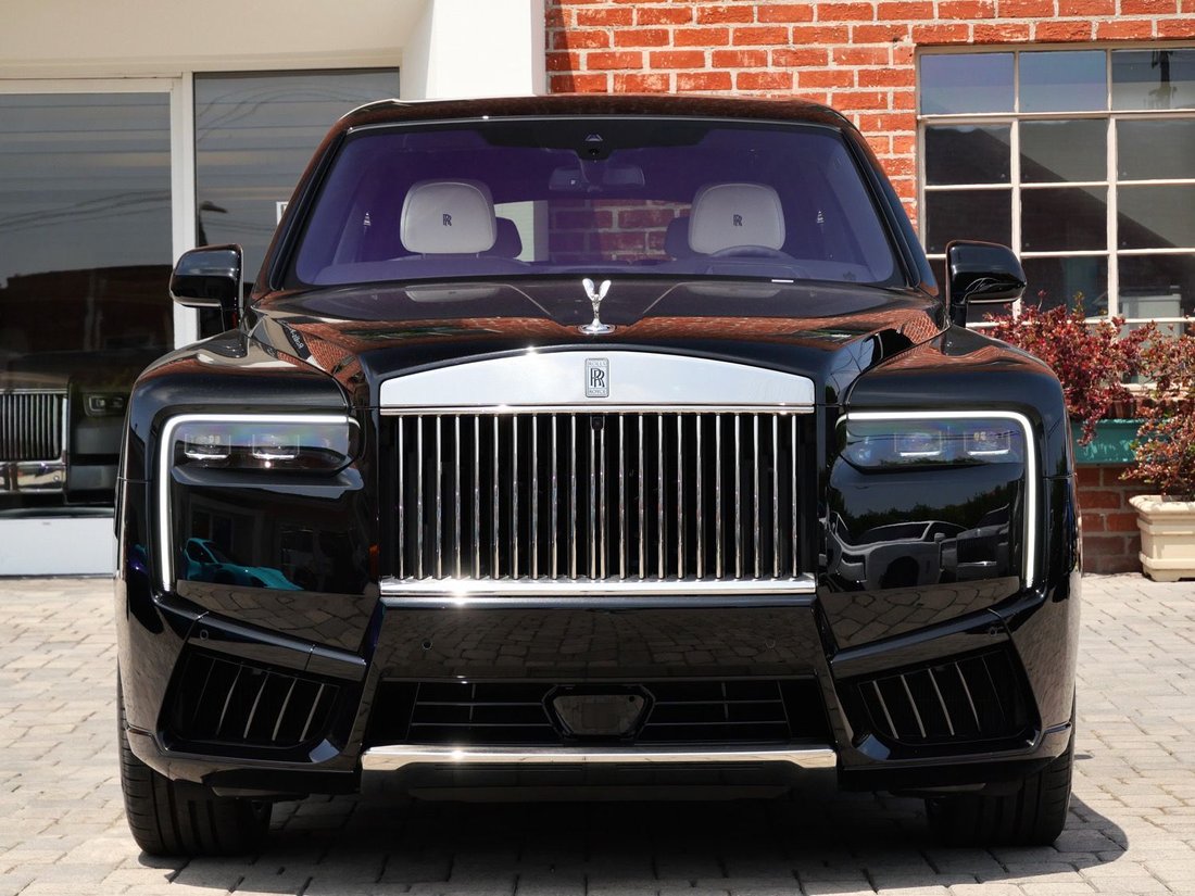 Suv in Beverly Hills, CA, United States 5 - 18258597