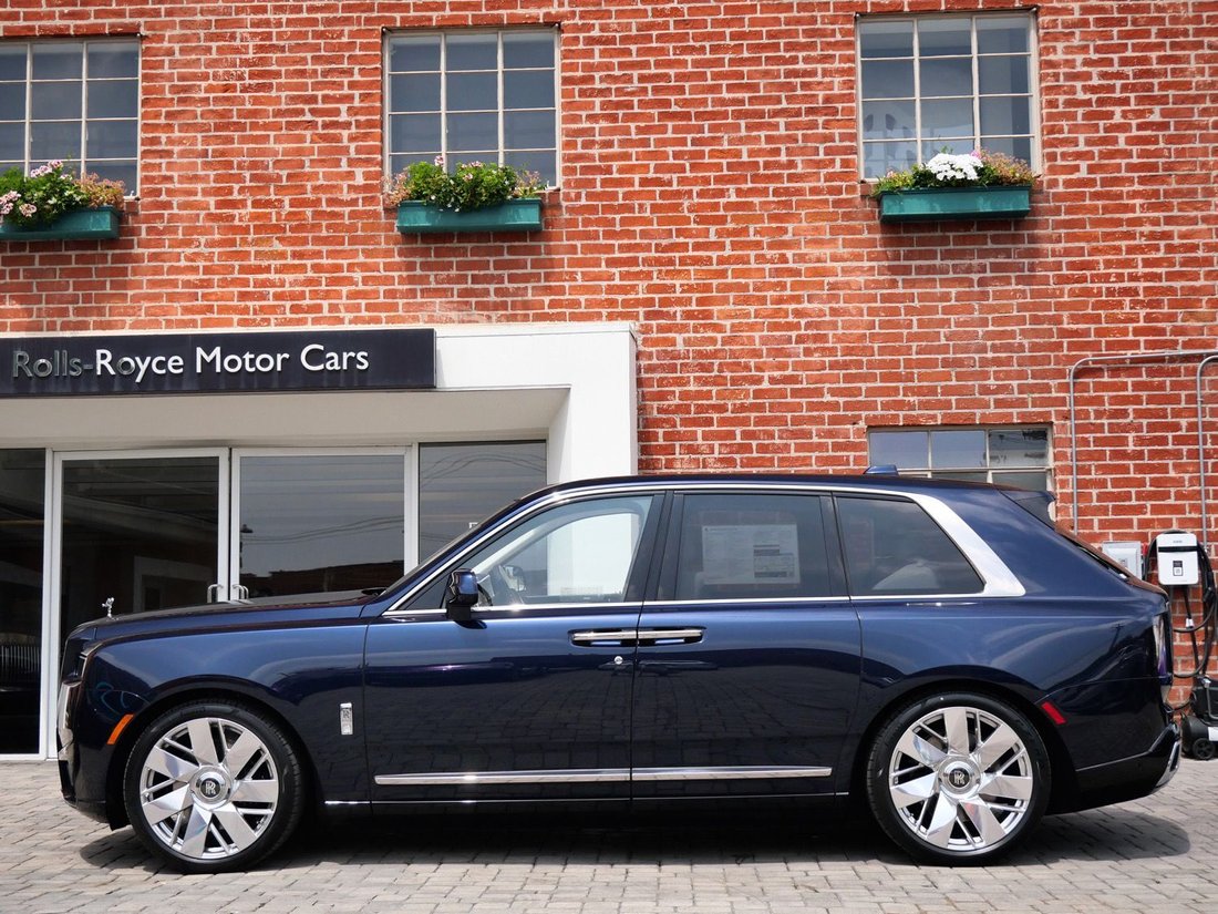 Suv in Beverly Hills, CA, United States 3 - 18258593