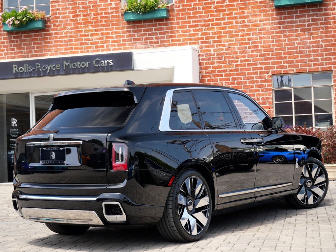 Suv in Beverly Hills, CA, United States 2 - 18258597