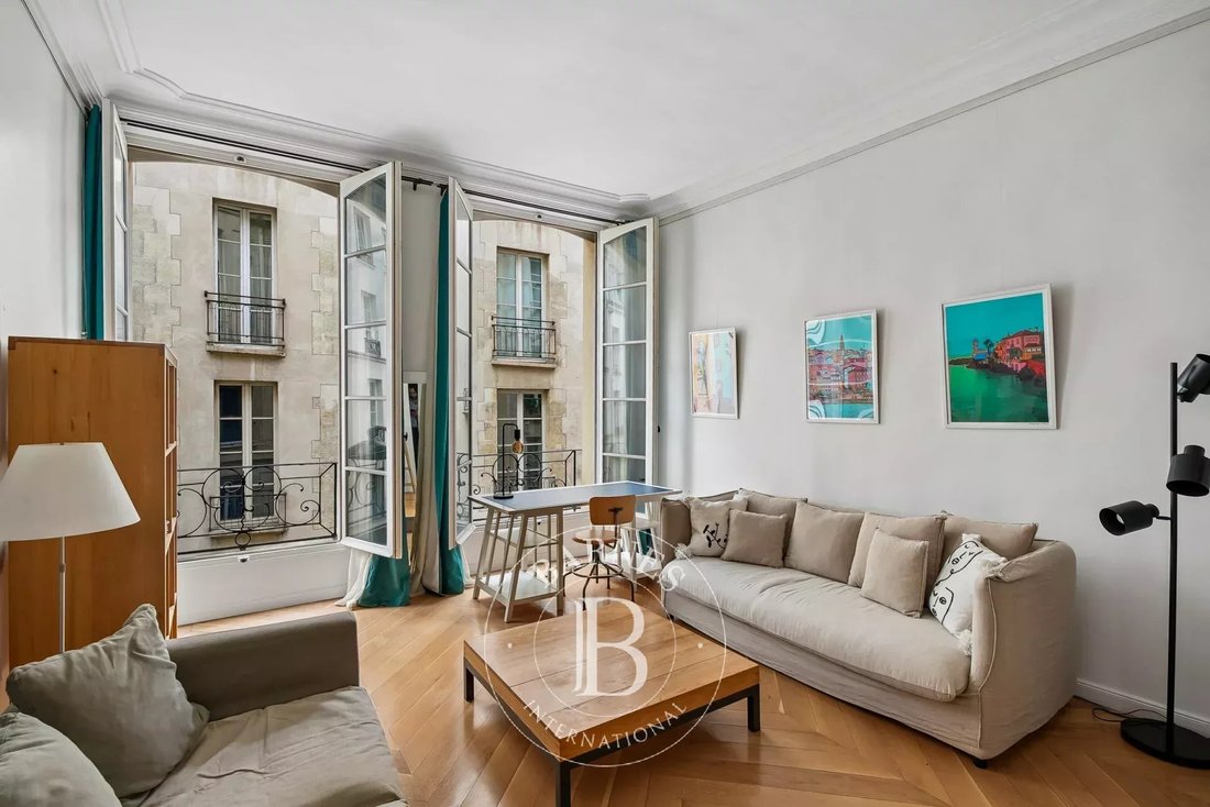 Apartment in Saint Germain des Prés, Paris 6e Arrondissement, Paris 1 - 18258682