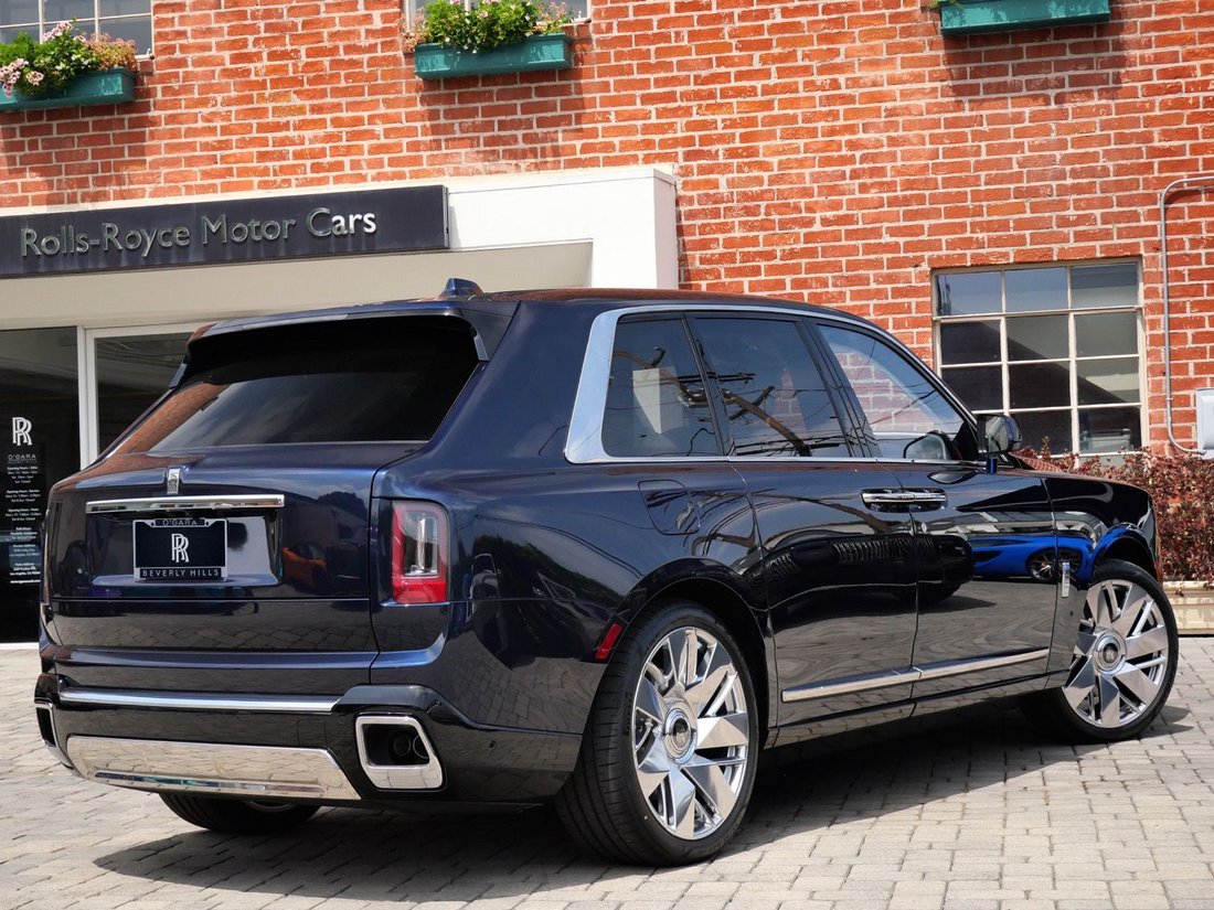 Suv in Beverly Hills, CA, United States 2 - 18258593