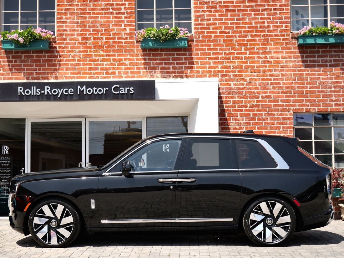 Suv in Beverly Hills, CA, United States 3 - 18258588