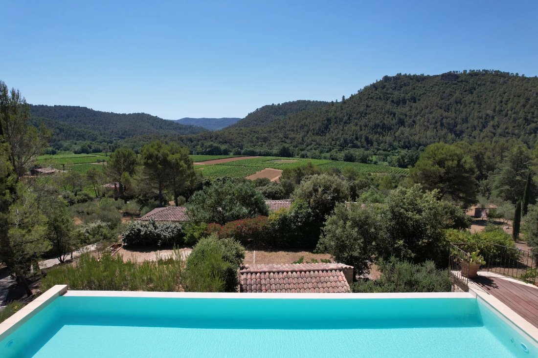 Villa in Correns, Provence-Alpes-Côte d'Azur, France 3 - 15976475