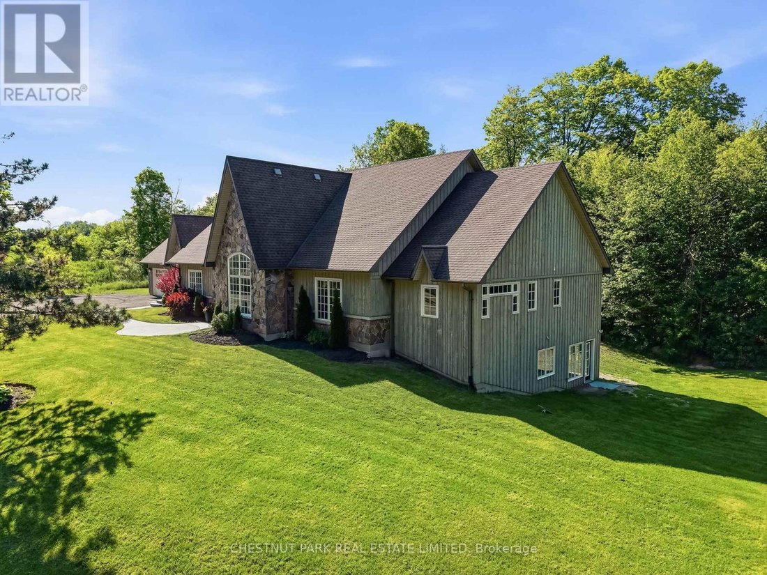 House in Pickering, Ontario, Canada 4 - 18080150