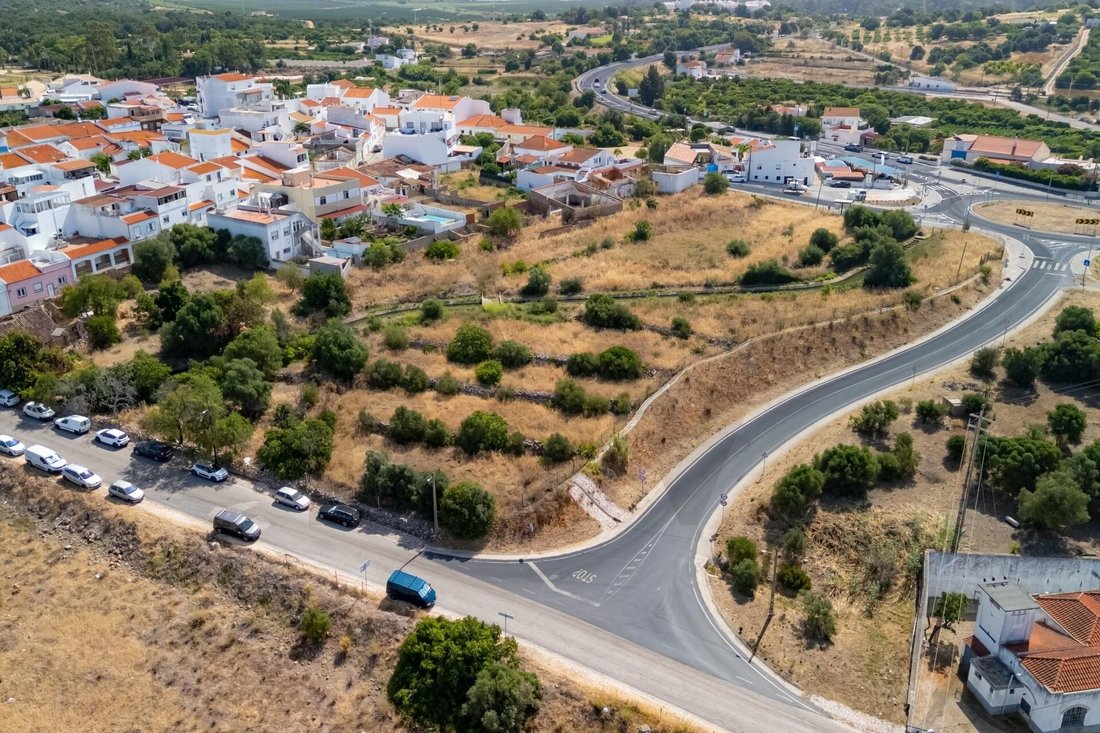 Land in Mexilhoeira Grande, Algarve, Portugal 2 - 18258636