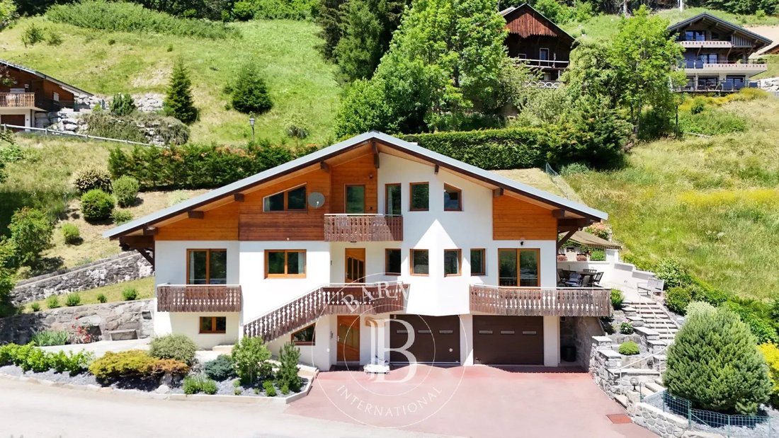 Chalet in La Chapelle-d'Abondance, Auvergne-Rhône-Alpes, France 1 - 15951106