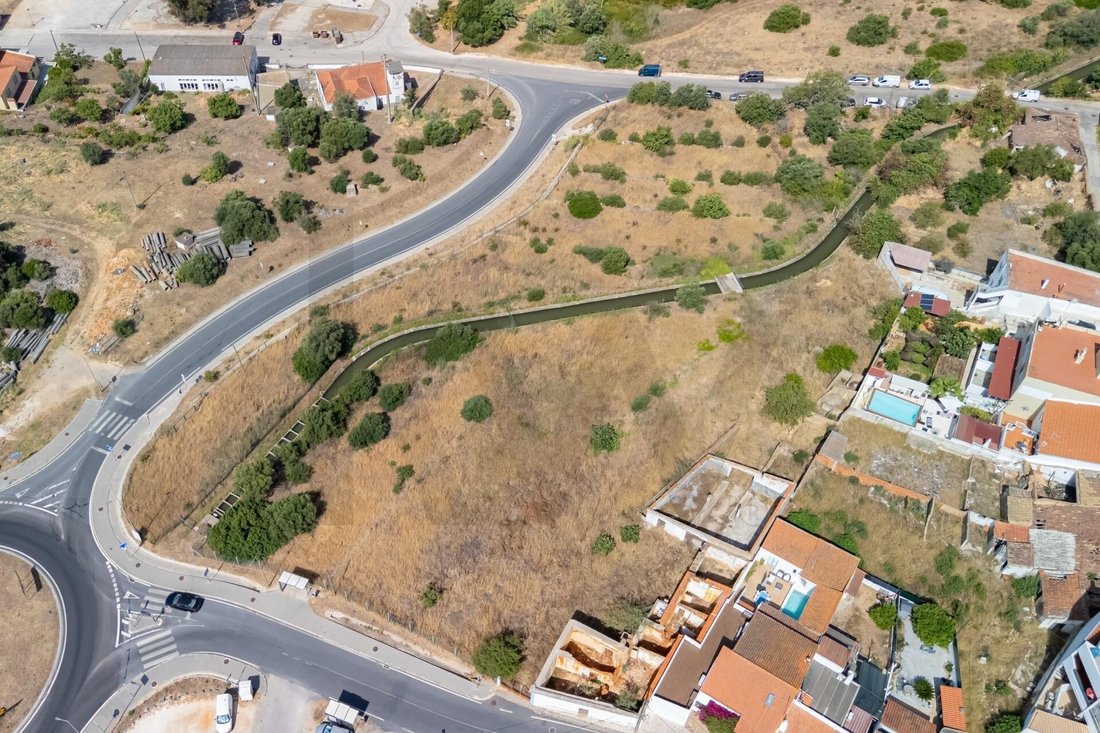 Land in Mexilhoeira Grande, Algarve, Portugal 4 - 18258636