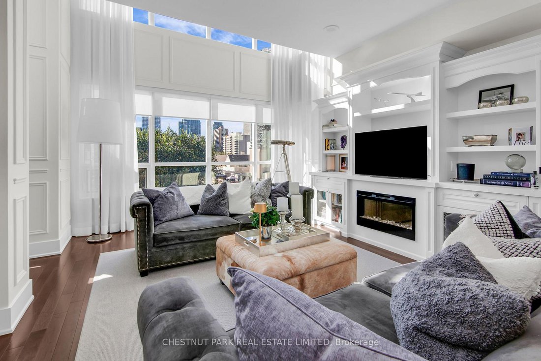 Apartment in Toronto, Ontario, Canada 5 - 18258612