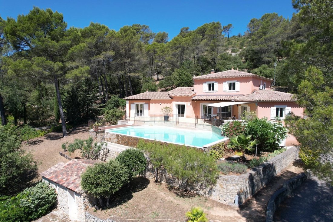 Villa in Correns, Provence-Alpes-Côte d'Azur, France 4 - 15976475