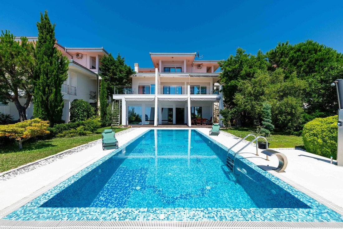 Villa in Utjeha-Bušat, Bar Municipality, Montenegro 4 - 18258631