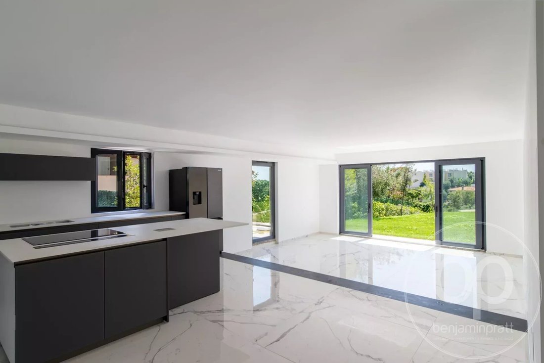 Villa in Val de Gorbio, Roquebrune-Cap-Martin, France 5 - 16069362