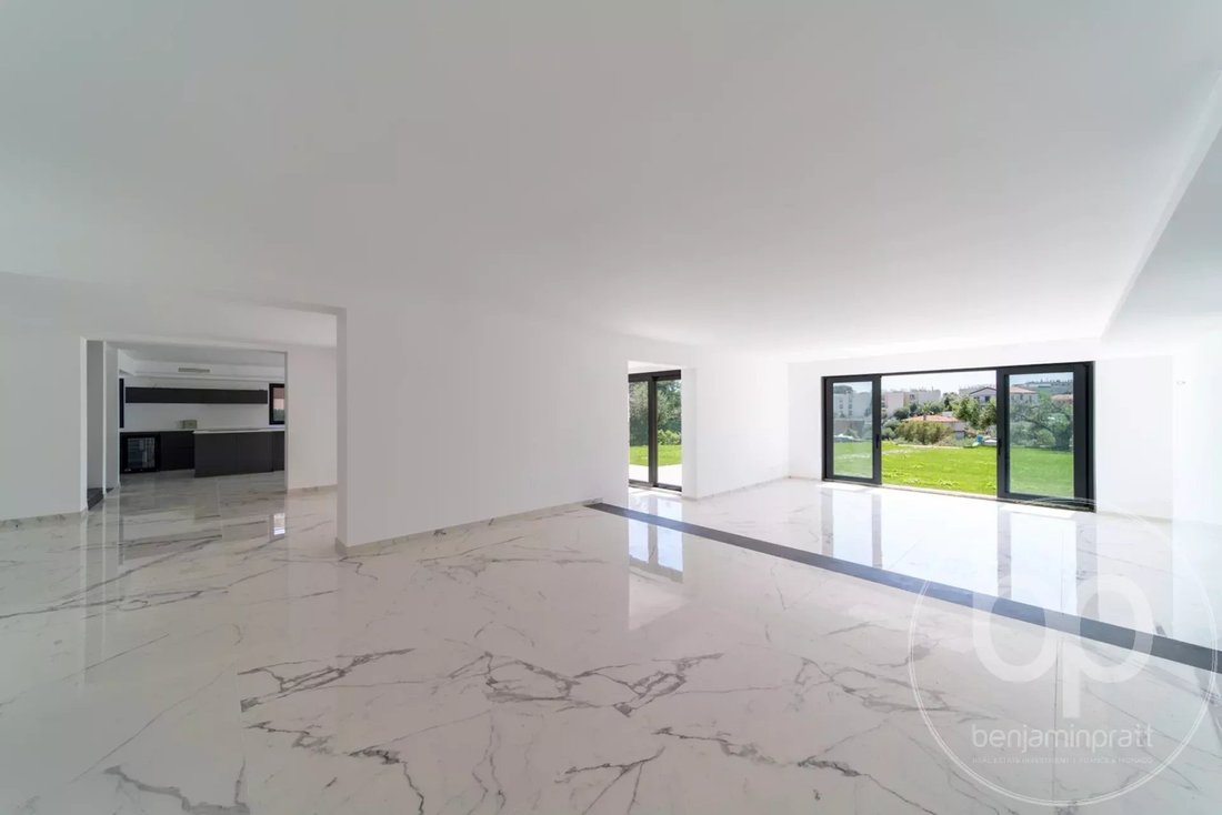 Villa in Val de Gorbio, Roquebrune-Cap-Martin, France 2 - 16069362
