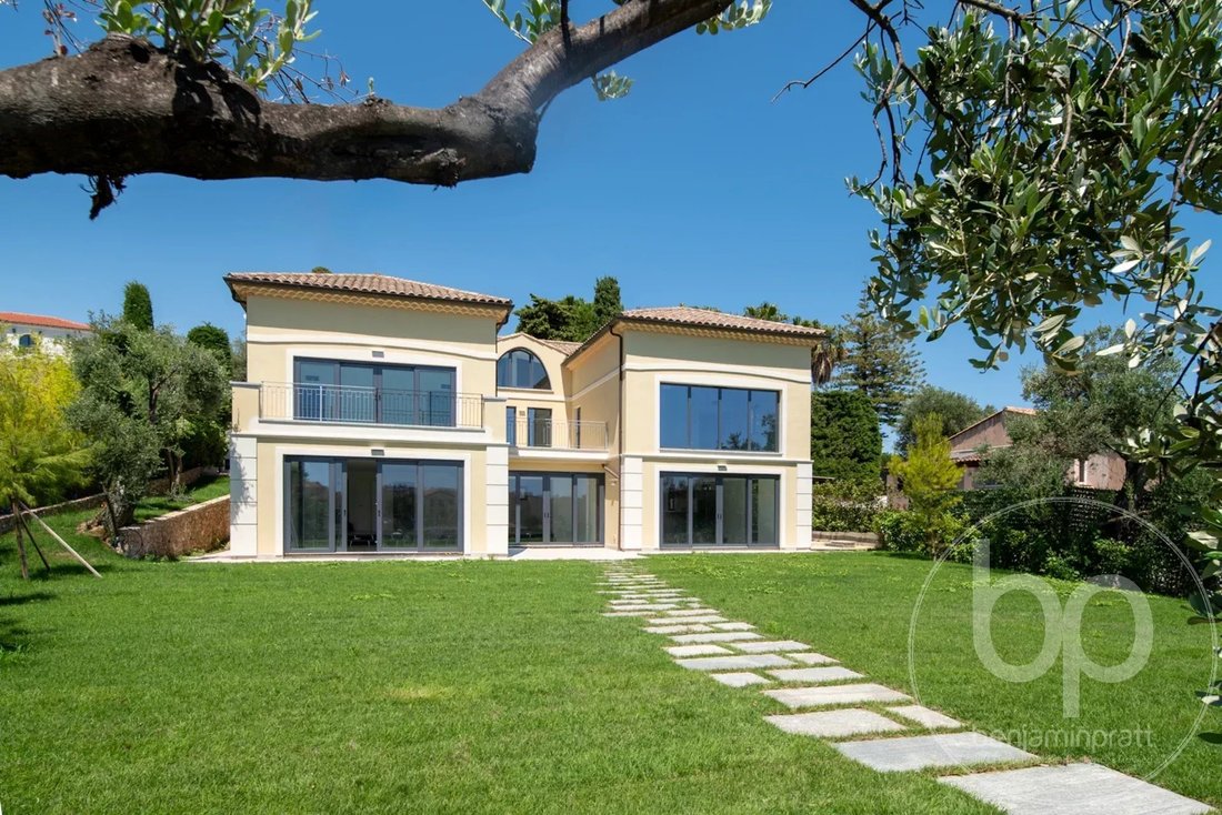 Villa in Val de Gorbio, Roquebrune-Cap-Martin, France 1 - 16069362