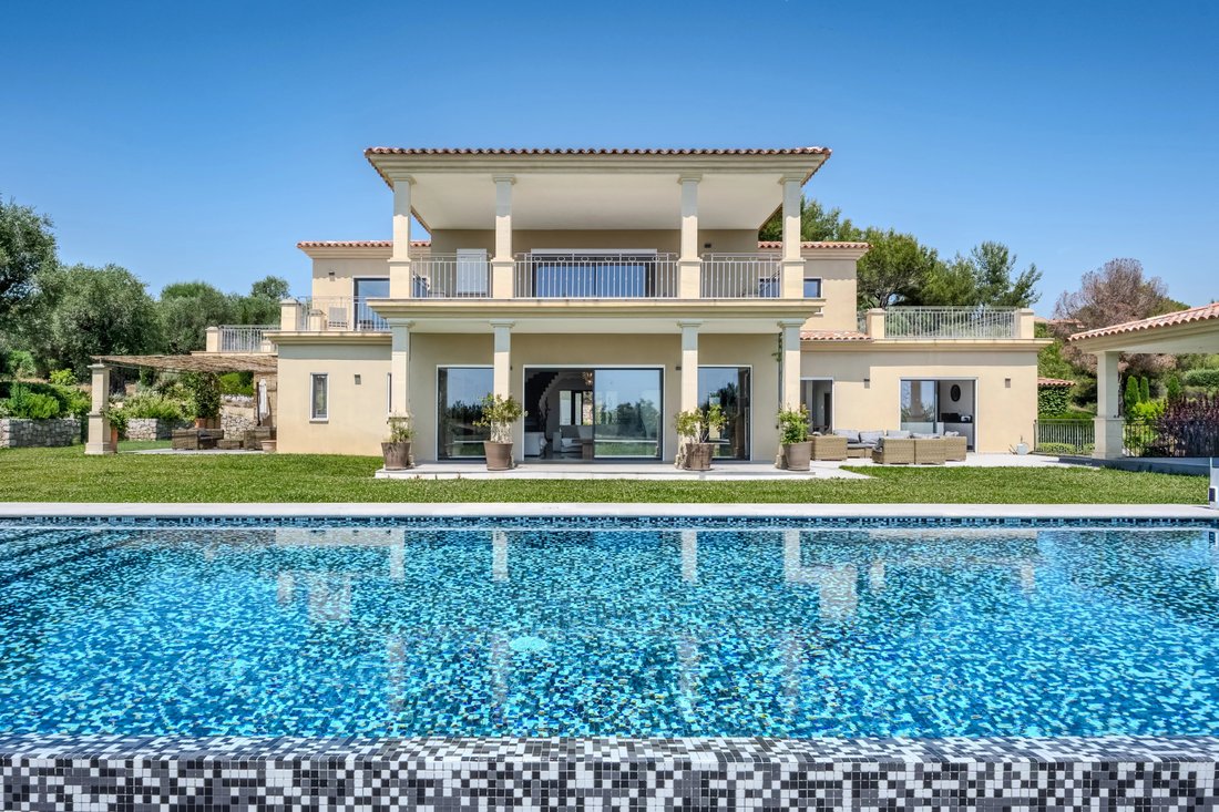 House in Sud, Roquefort-les-Pins, France 4 - 18258689