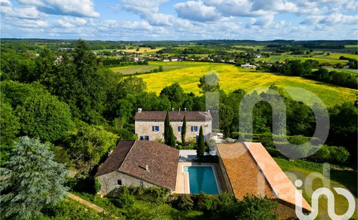 Casa a Vouthon, Nuova Aquitania, Francia 1
