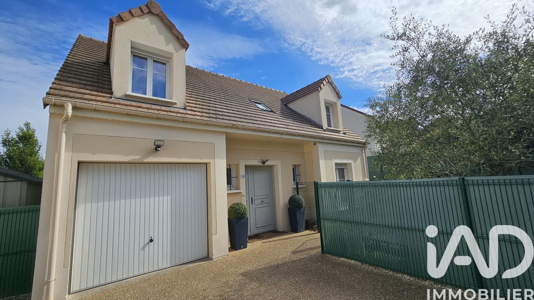 House in Morainvilliers, Ile-de-France, France 2 - 17929588