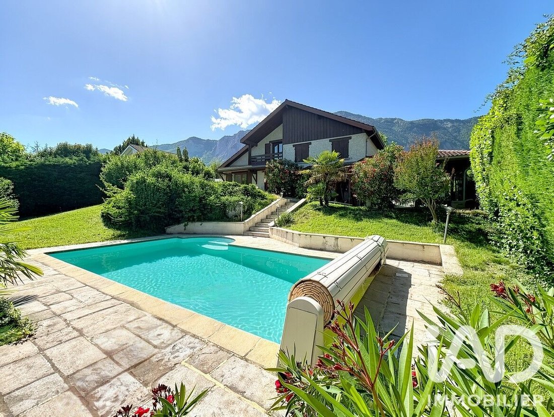 House in Saint-Nazaire-les-Eymes, Auvergne-Rhône-Alpes, France 1 - 18262032