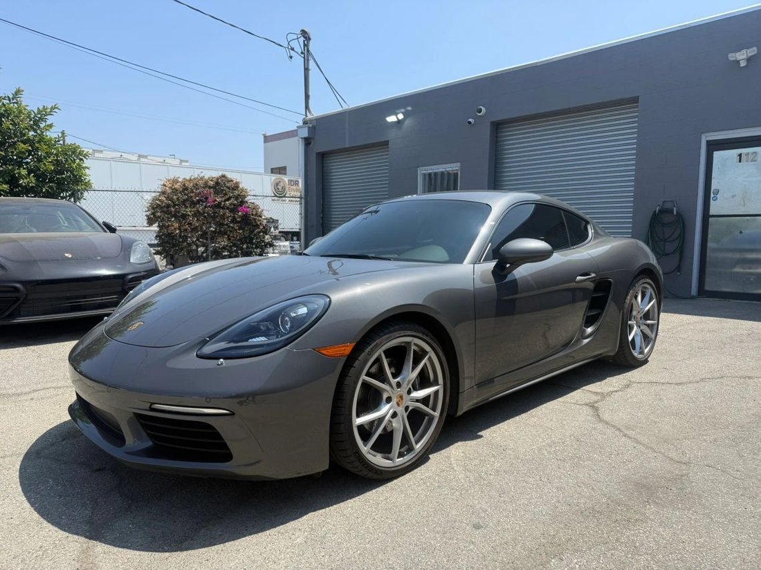 Coupe in Azusa, CA, United States 1 - 18259244