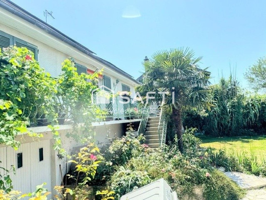 House in Napoleon, Maisons-Laffitte, France 1 - 18259665