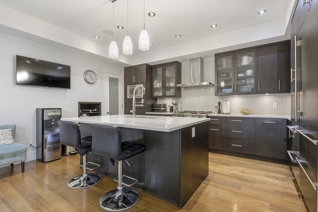 Condo in University Endowment Lands, British Columbia, Canada 4 - 18259342