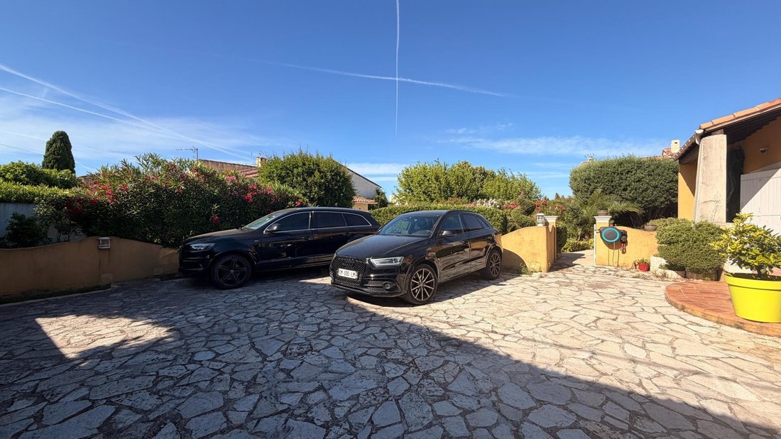 House in Marignane, Provence-Alpes-Côte d'Azur, France 5 - 18259631
