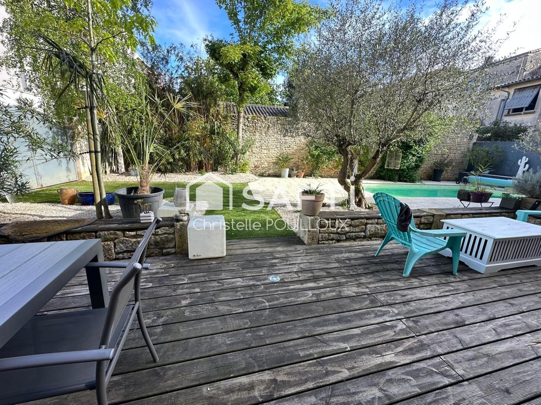 House in Niort, Nouvelle-Aquitaine, France 2 - 18259635