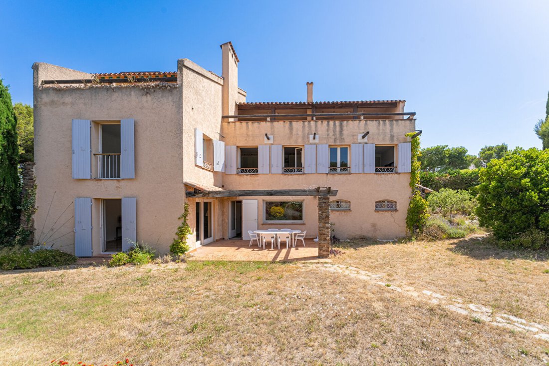 Villa in Est Reganat Destral, Carry-le-Rouet, France 2 - 18258784