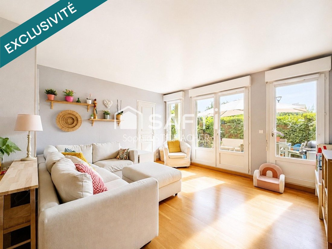 Apartment in Chatou, Ile-de-France, France 4 - 18126893