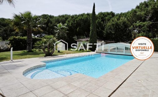 House in Cooperative, Agde, France 1