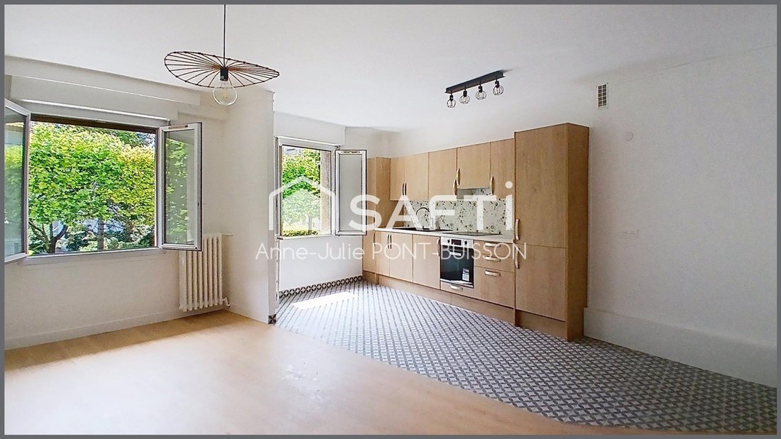 Apartment in Hôtel de Ville, Courbevoie, France 2 - 18259621