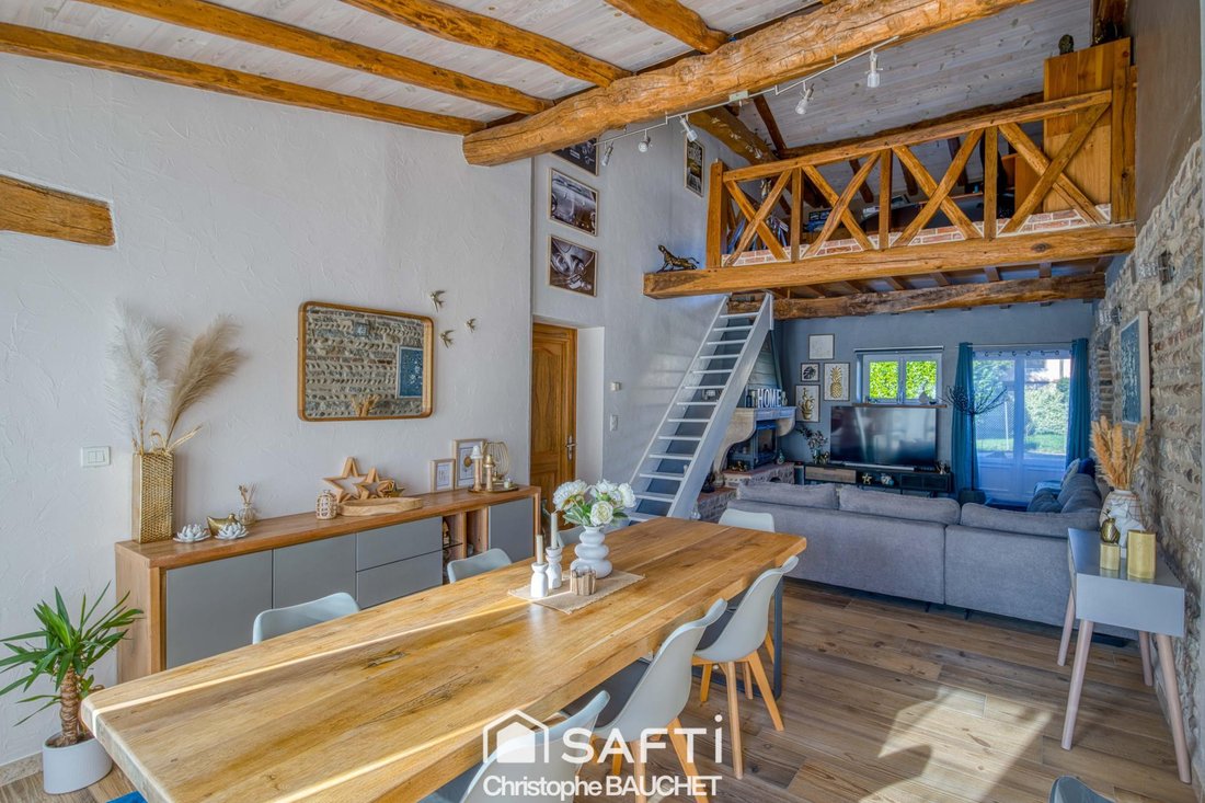 House in Attignat, Auvergne-Rhône-Alpes, France 2 - 18259702