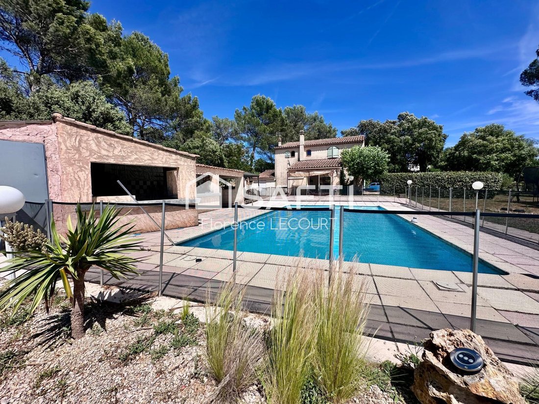 House in Brignoles, Provence-Alpes-Côte d'Azur, France 1 - 18259598
