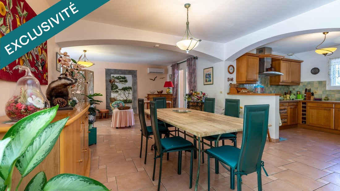 House in Frejus, Provence-Alpes-Côte d'Azur, France 4 - 18259654