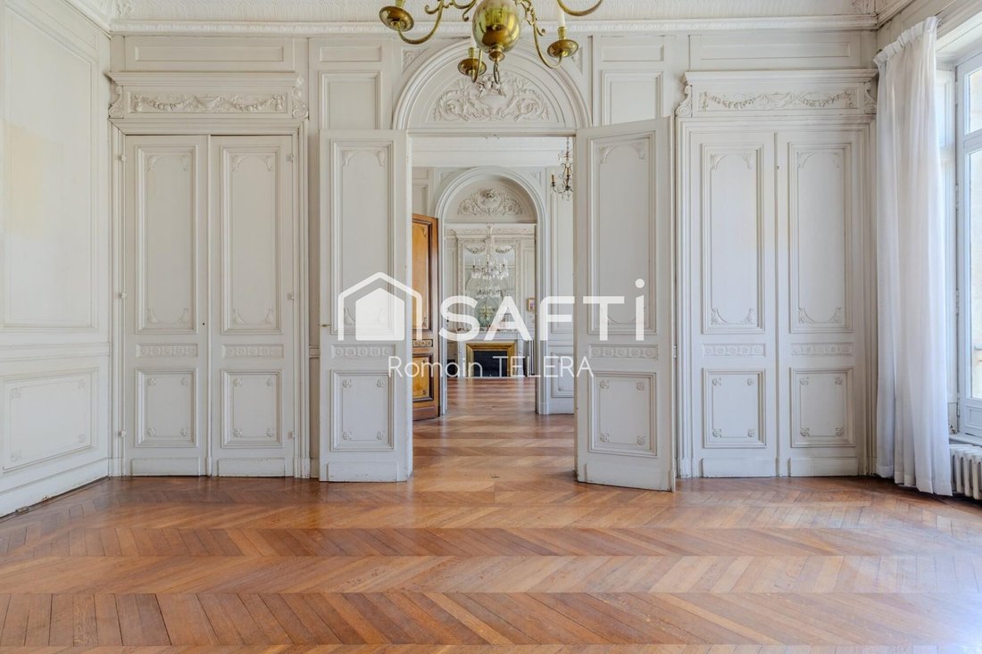 Appartement à Hôtel de Ville-Quinconce-Saint Seurin-Fondaudège, Bordeaux, France 3 - 18259711