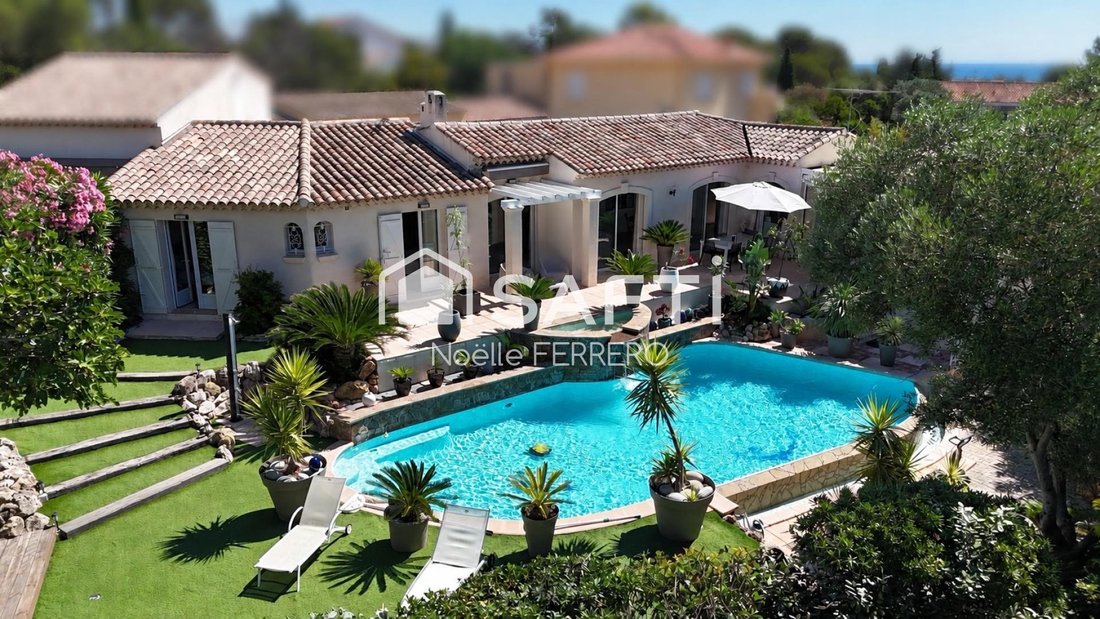 Haus in Fréjus, Provence-Alpes-Côte d'Azur, Frankreich 1 - 18259714