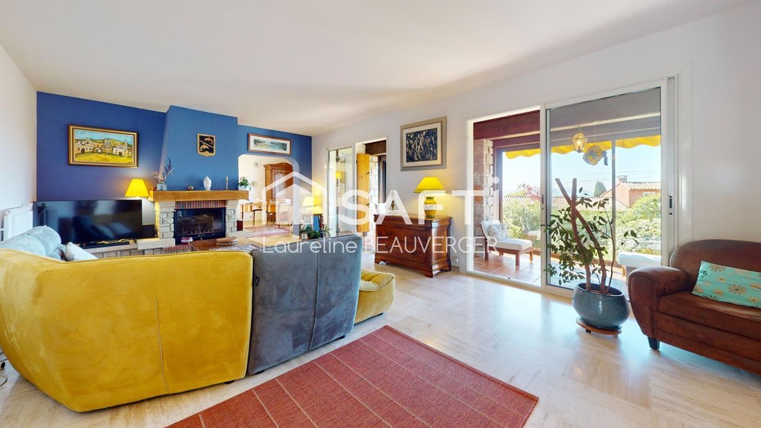 House in Centre Ville, Carqueiranne, France 4 - 17763762