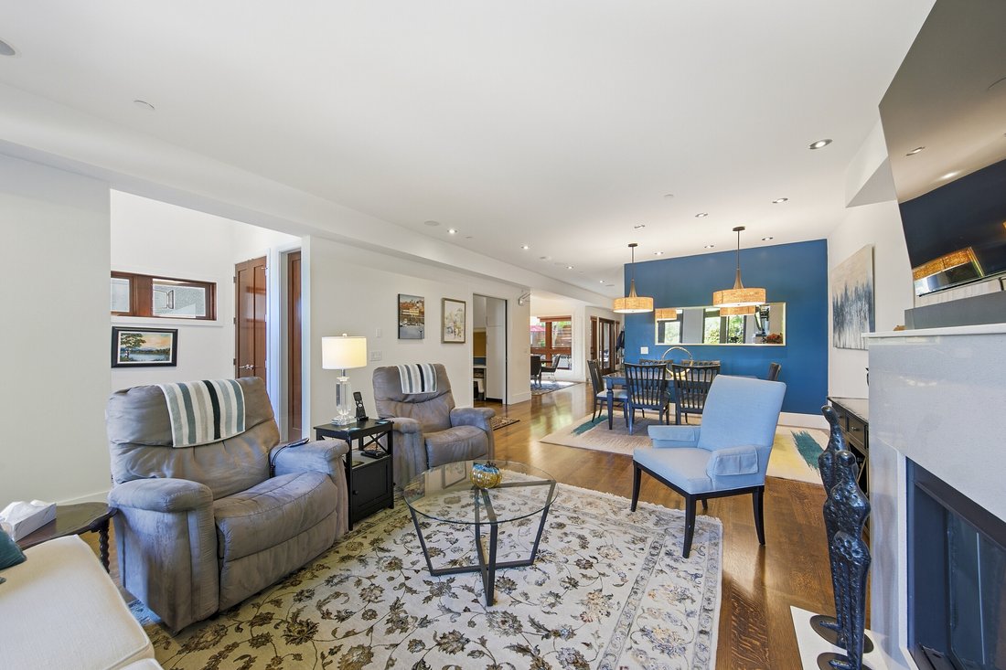 Condo in University Endowment Lands, British Columbia, Canada 2 - 18259342