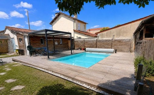 House in Mairie Bourg, Begles, France 1