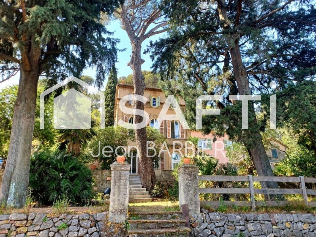 House in Toulon, Provence-Alpes-Côte d'Azur, France 1 - 18259720