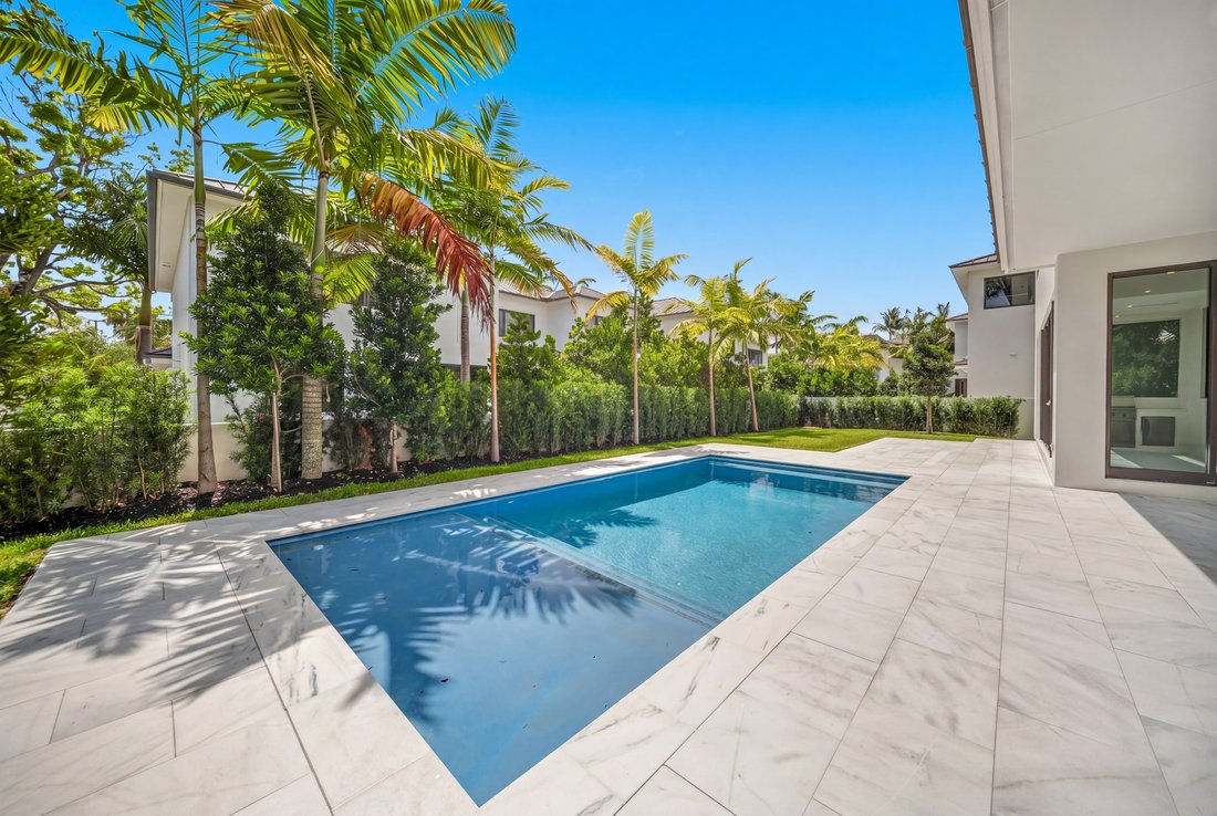 Fort Lauderdale, Florida, United States 4 - 17711684