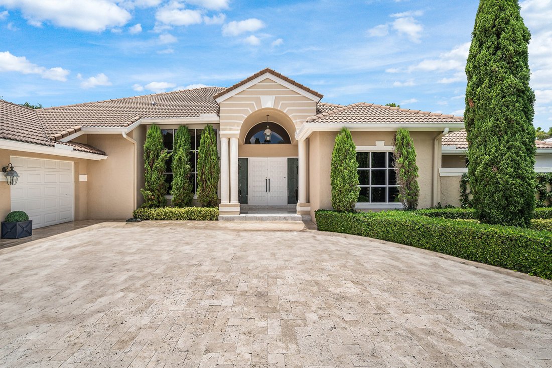 West Palm Beach, Florida, United States 5 - 18259465